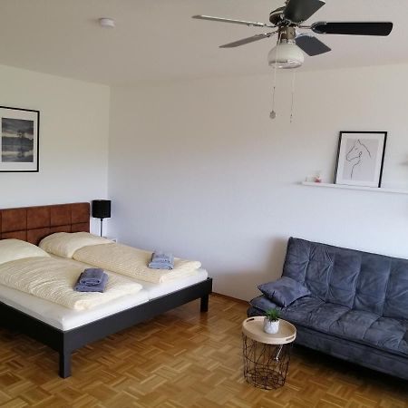 Sonnige Ferienwohnung Mit Seeblick ウールディンゲン・ミュールホーフェン エクステリア 写真